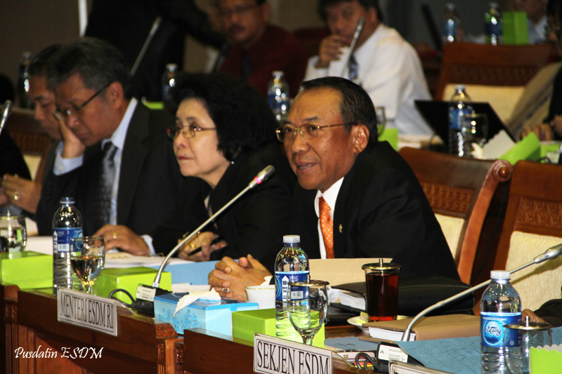 Kompensasi, Upaya Pemerintah Melindungi Masyarakat